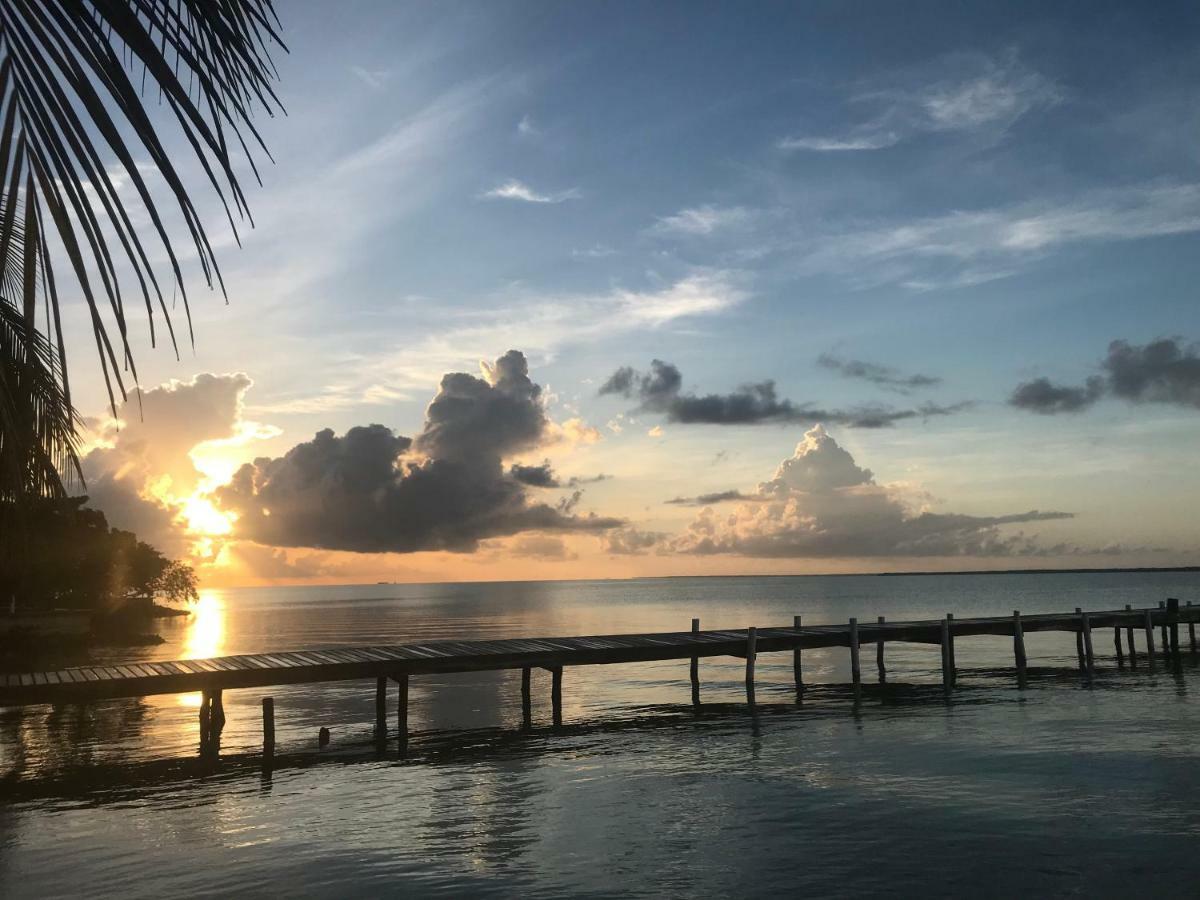 Tilt-Ta-Dock Resort Belize Corozal Town Extérieur photo